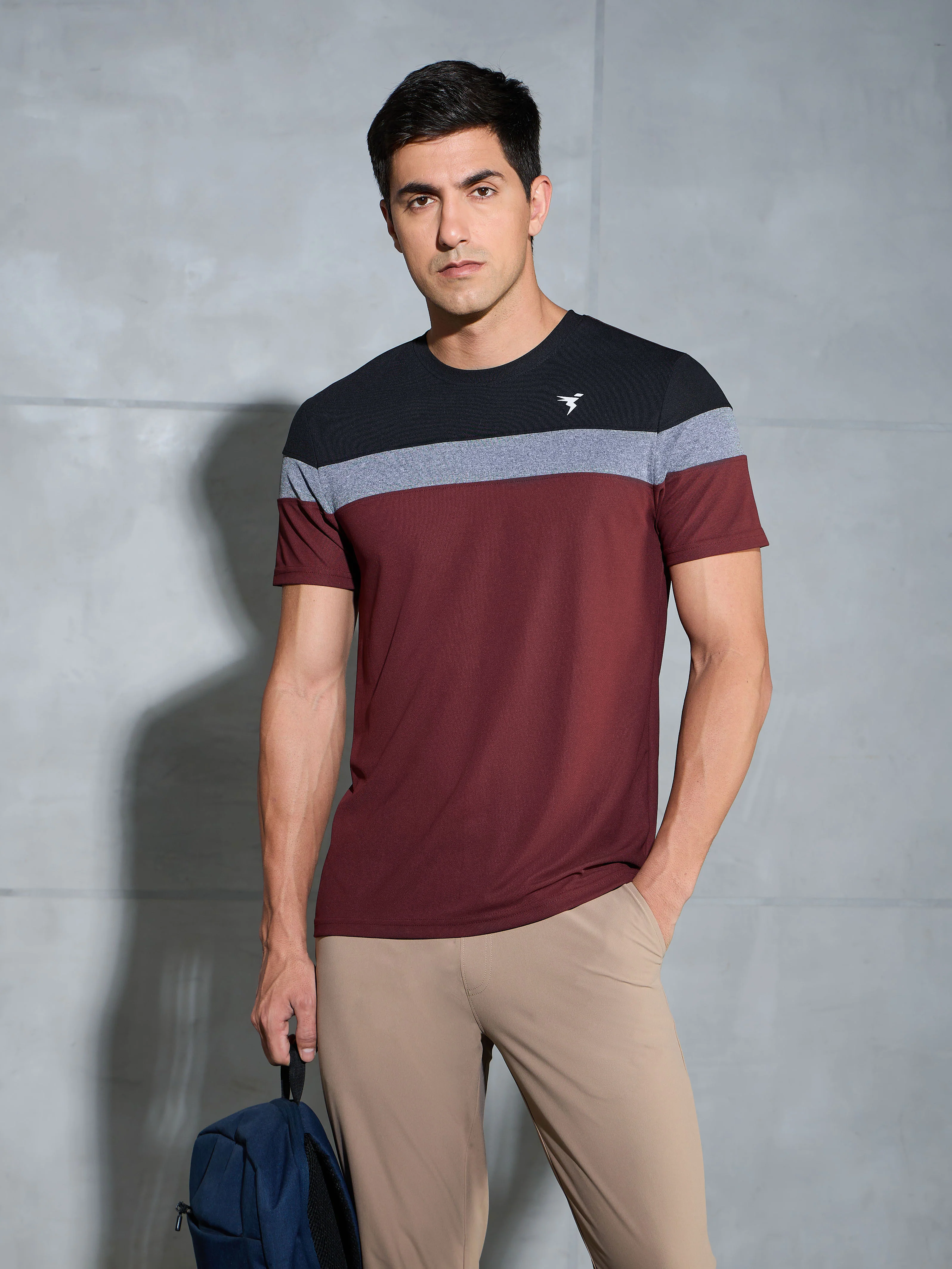 Men Colorblock Slim Fit Crew Neck T-shirt with MATPIQ