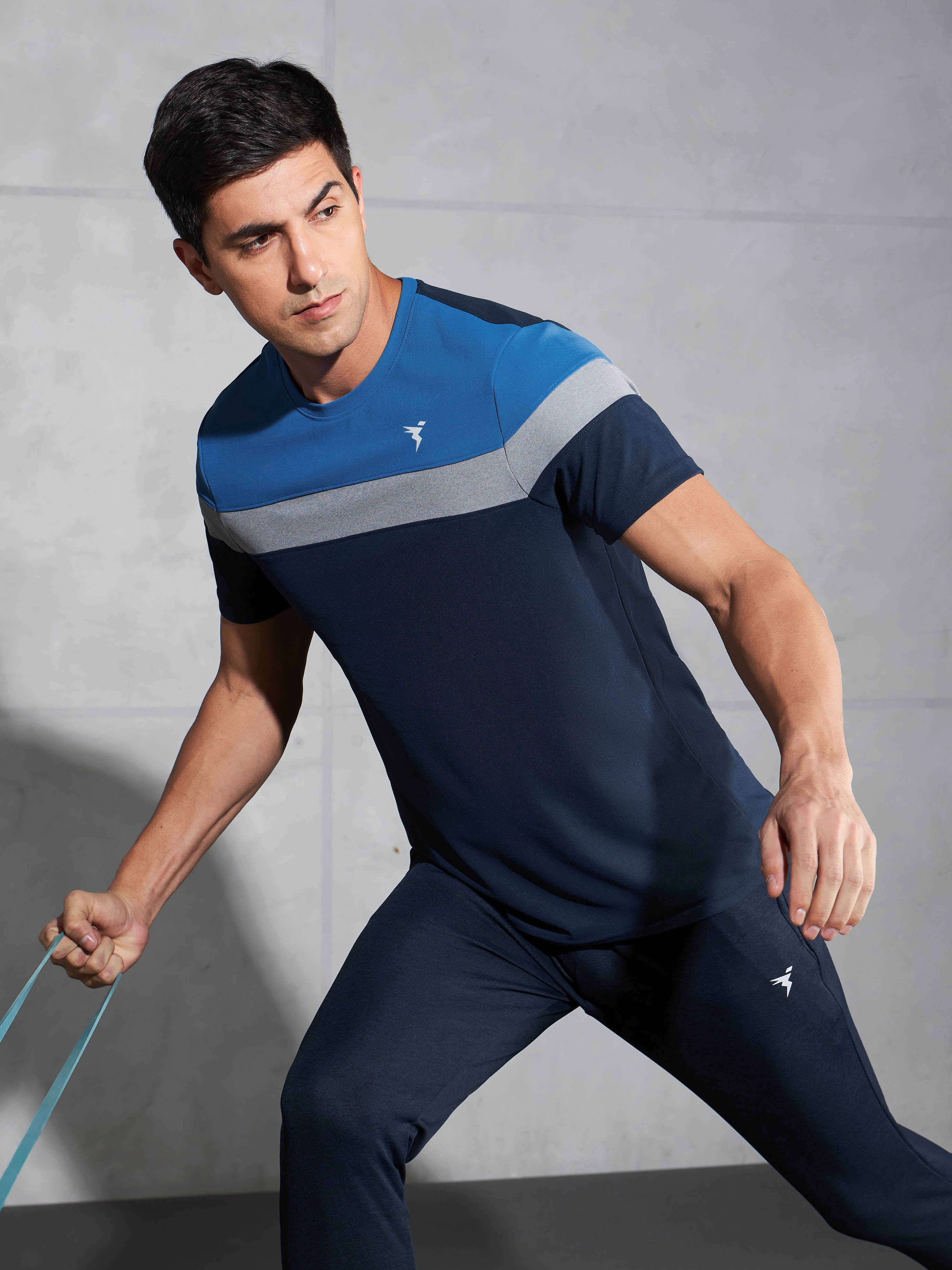 Men Colorblock Slim Fit Crew Neck T-shirt with MATPIQ - Image 2