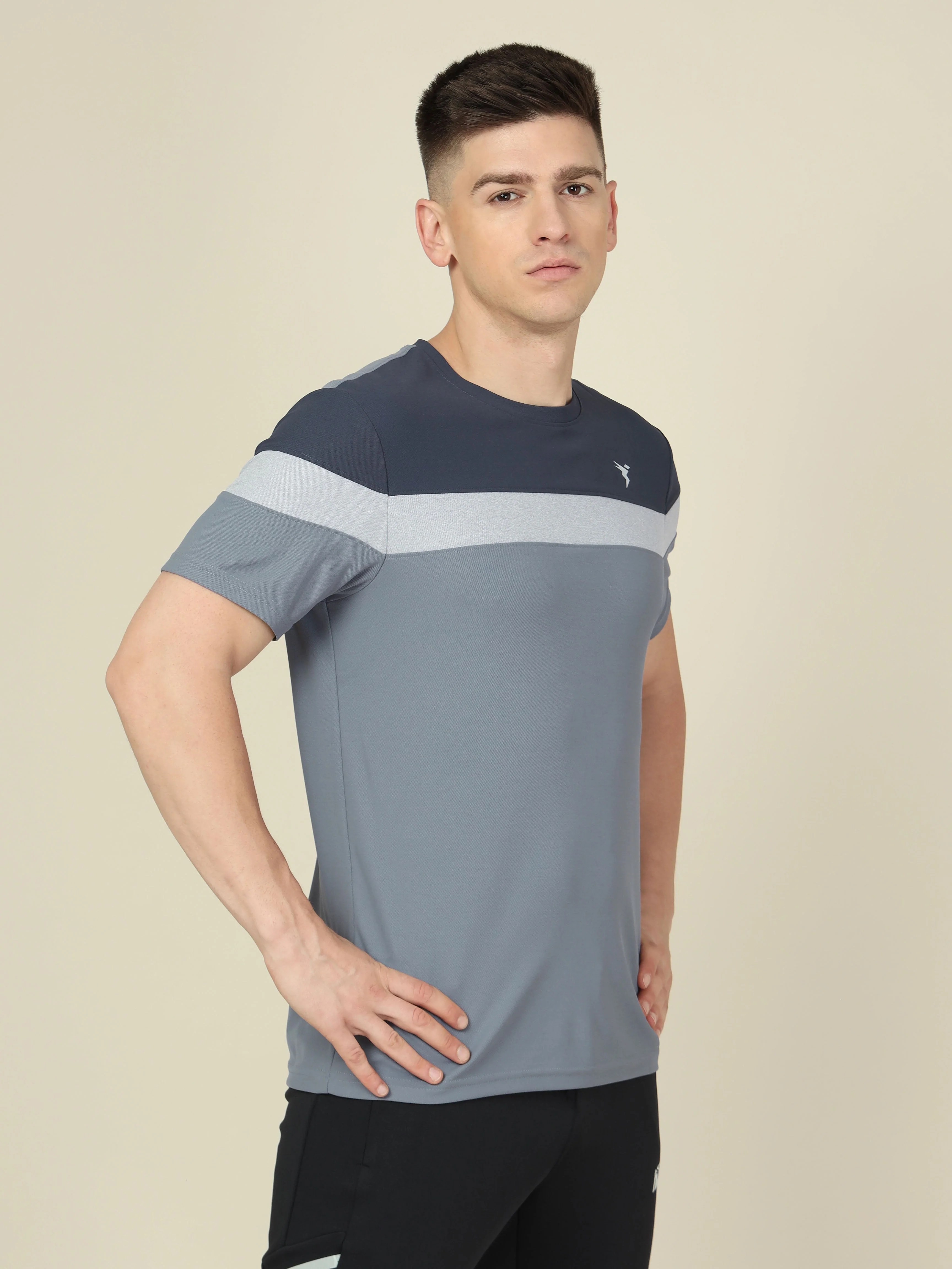 Men Colorblock Slim Fit Crew Neck T-shirt with MATPIQ - Image 4