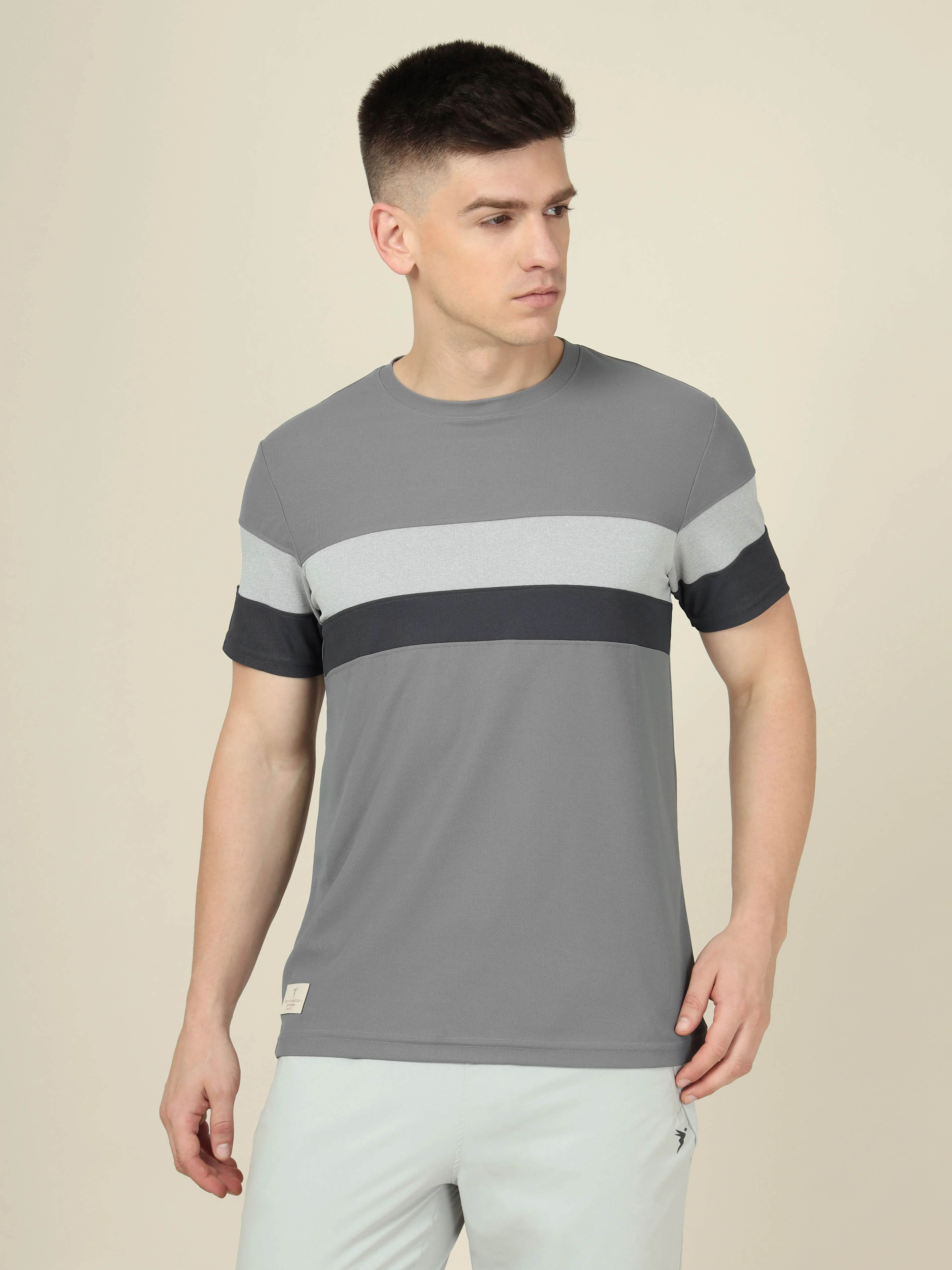 Men Colorblock Slim Fit Crew Neck T-shirt with MATPIQ - Image 2