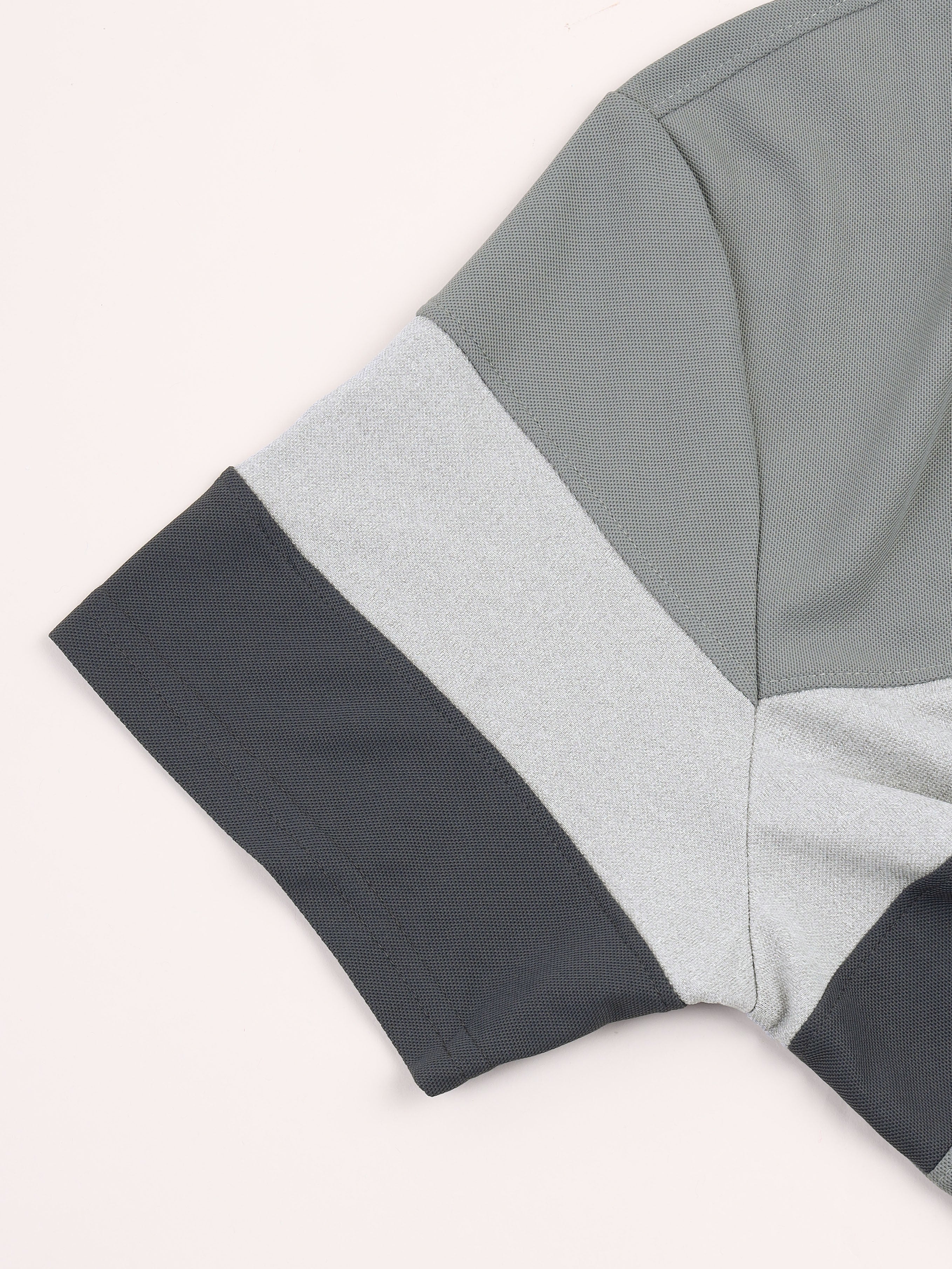Men Colorblock Slim Fit Crew Neck T-shirt with MATPIQ - Image 8
