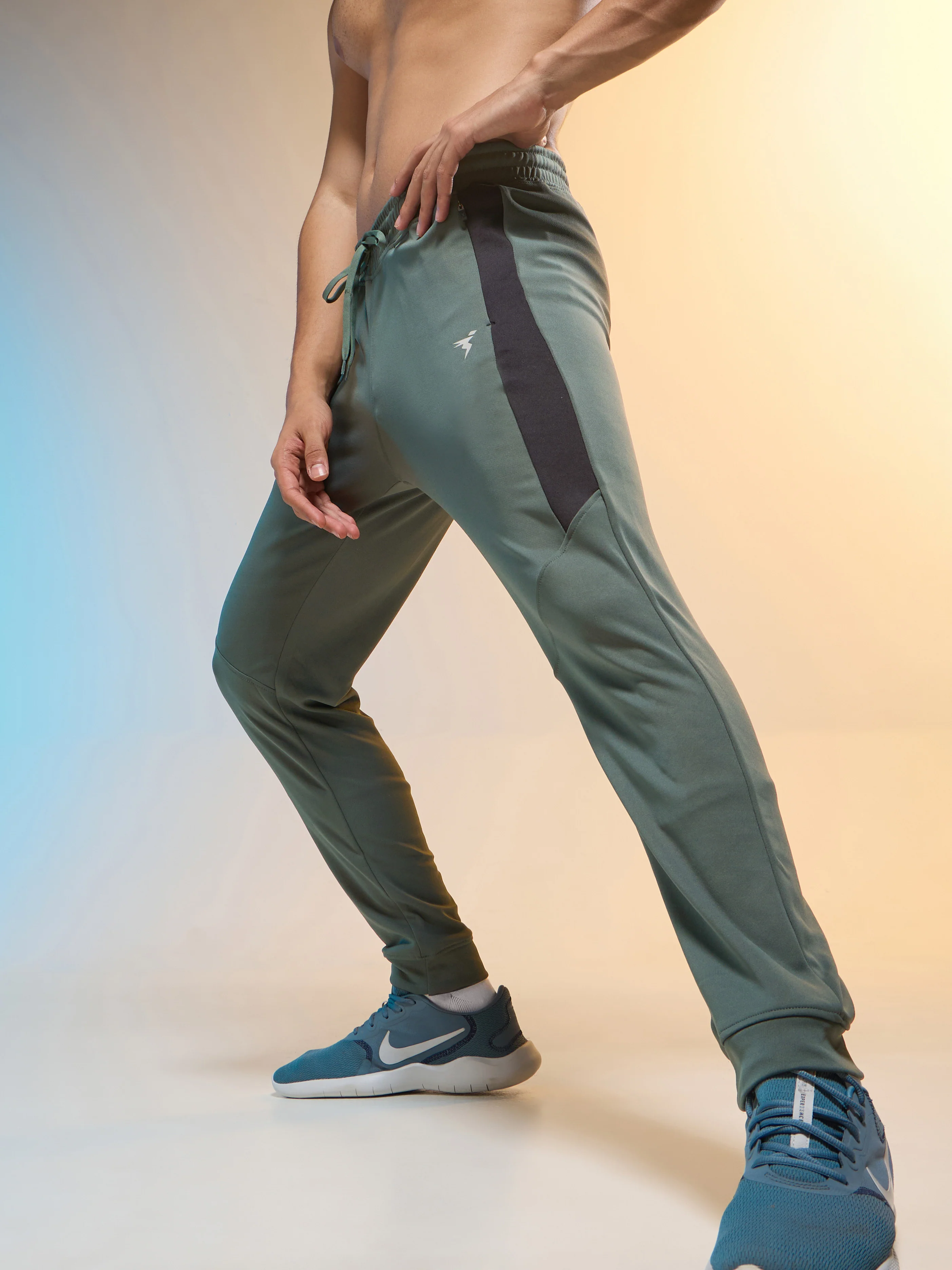 Men Melange Slim Fit Trackpants with TECHNO DRY
