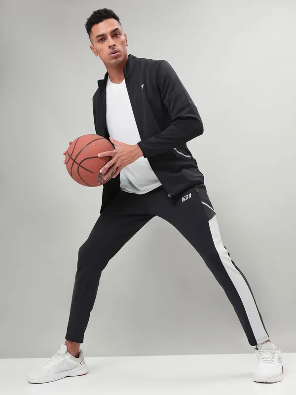 Men Colorblock Relax Fit Trackpants with ELASTO PLUS - Image 6