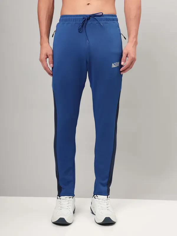 Men Colorblock Relax Fit Trackpants with ELASTO PLUS - Image 3