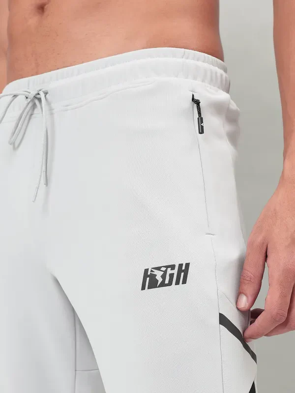 Men Colorblock Relax Fit Trackpants with ELASTO PLUS - Image 6