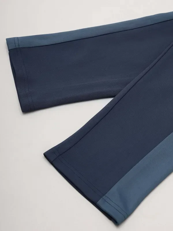 Men Colorblock Relax Fit Trackpants with ELASTO PLUS - Image 2