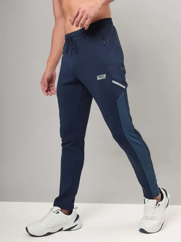 Men Colorblock Relax Fit Trackpants with ELASTO PLUS - Image 5