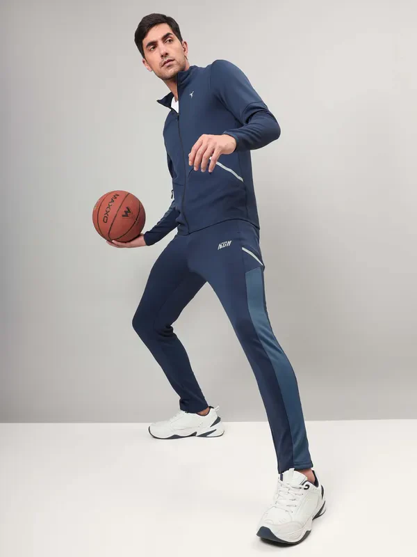 Men Colorblock Relax Fit Trackpants with ELASTO PLUS - Image 6
