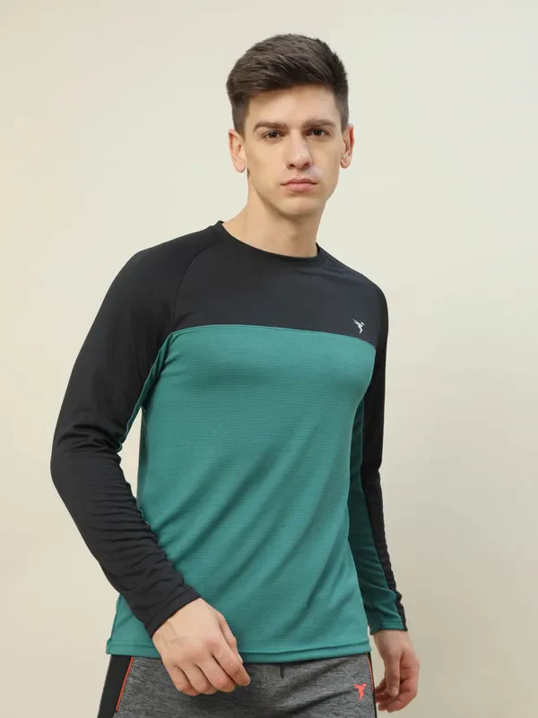 Men Colorblock Slim Fit Crew Neck T-shirt with TECHNO COOL+ - Image 5