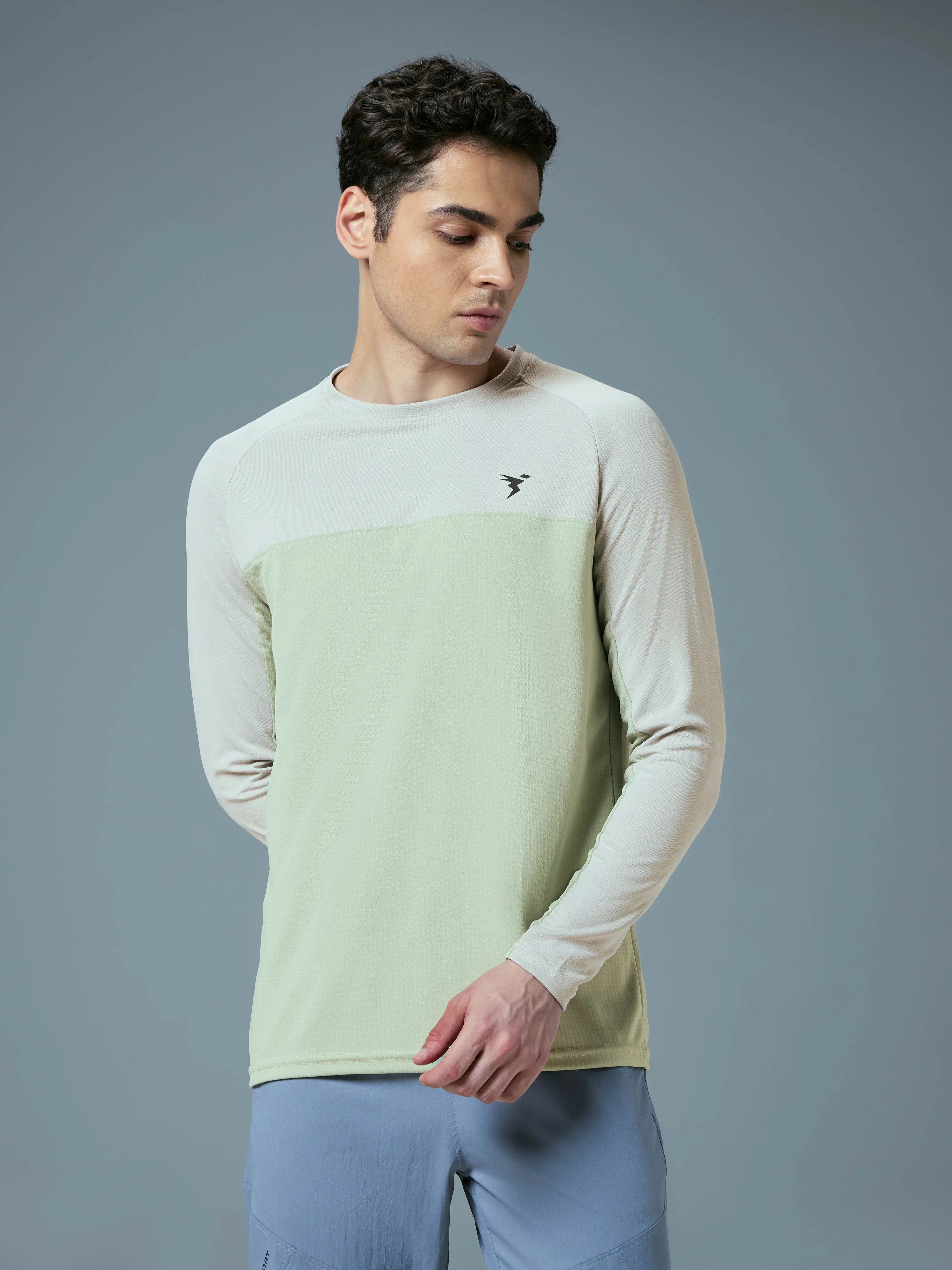 Men Colorblock Slim Fit Crew Neck T-shirt with TECHNO COOL+ - Image 2