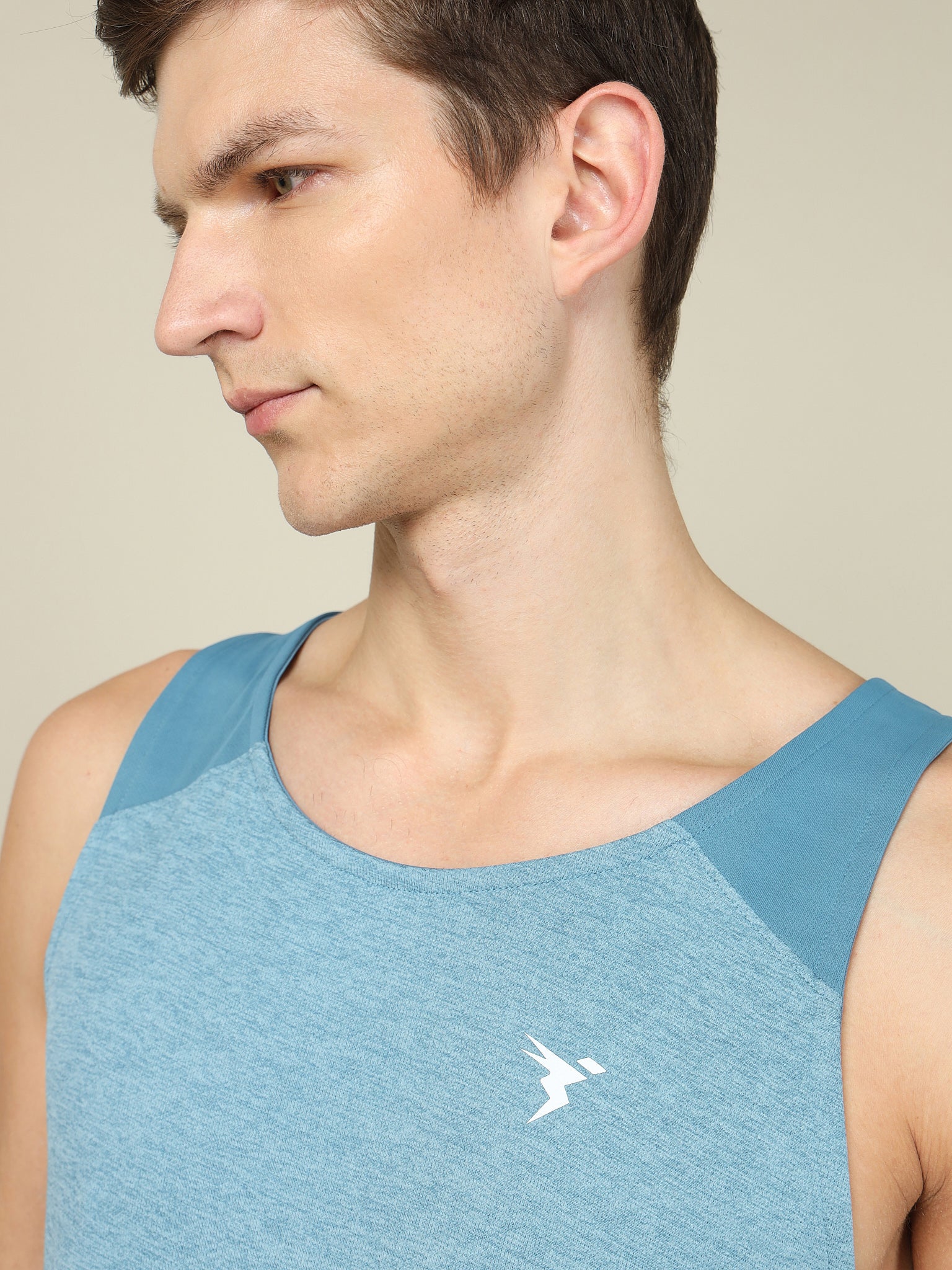 Men Melange Slim Fit Scoop Neck Innerwear Vest with TECHNO COOL+ - Image 9