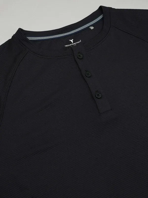 Men Self Design Slim Fit Henley Neck T-shirt with MATPIQ - Image 7