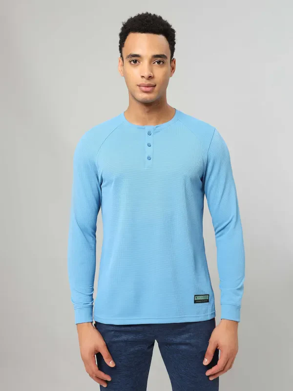 Men Self Design Slim Fit Henley Neck T-shirt with MATPIQ