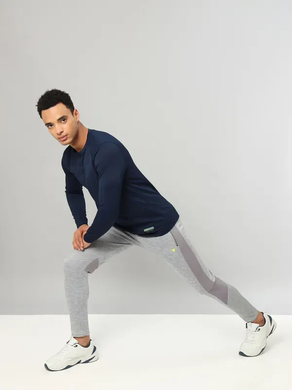 Men Self Design Slim Fit Henley Neck T-shirt with MATPIQ - Image 4