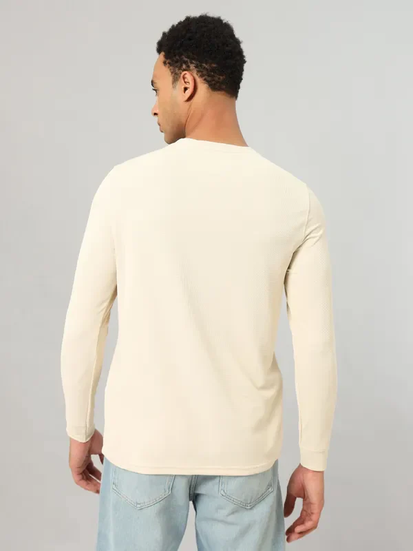 Men Self Design Slim Fit Henley Neck T-shirt with MATPIQ - Image 2