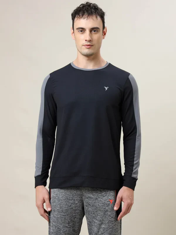 Men Colorblock Slim Fit Crew Neck T-shirt with MATPIQ - Image 3