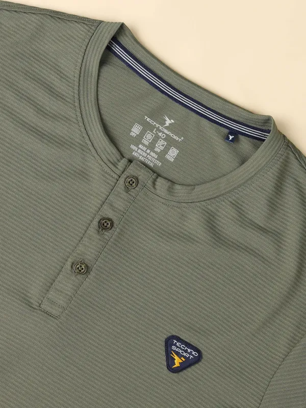 Men Self Design Slim Fit Henley Neck T-shirt with MATPIQ - Image 7