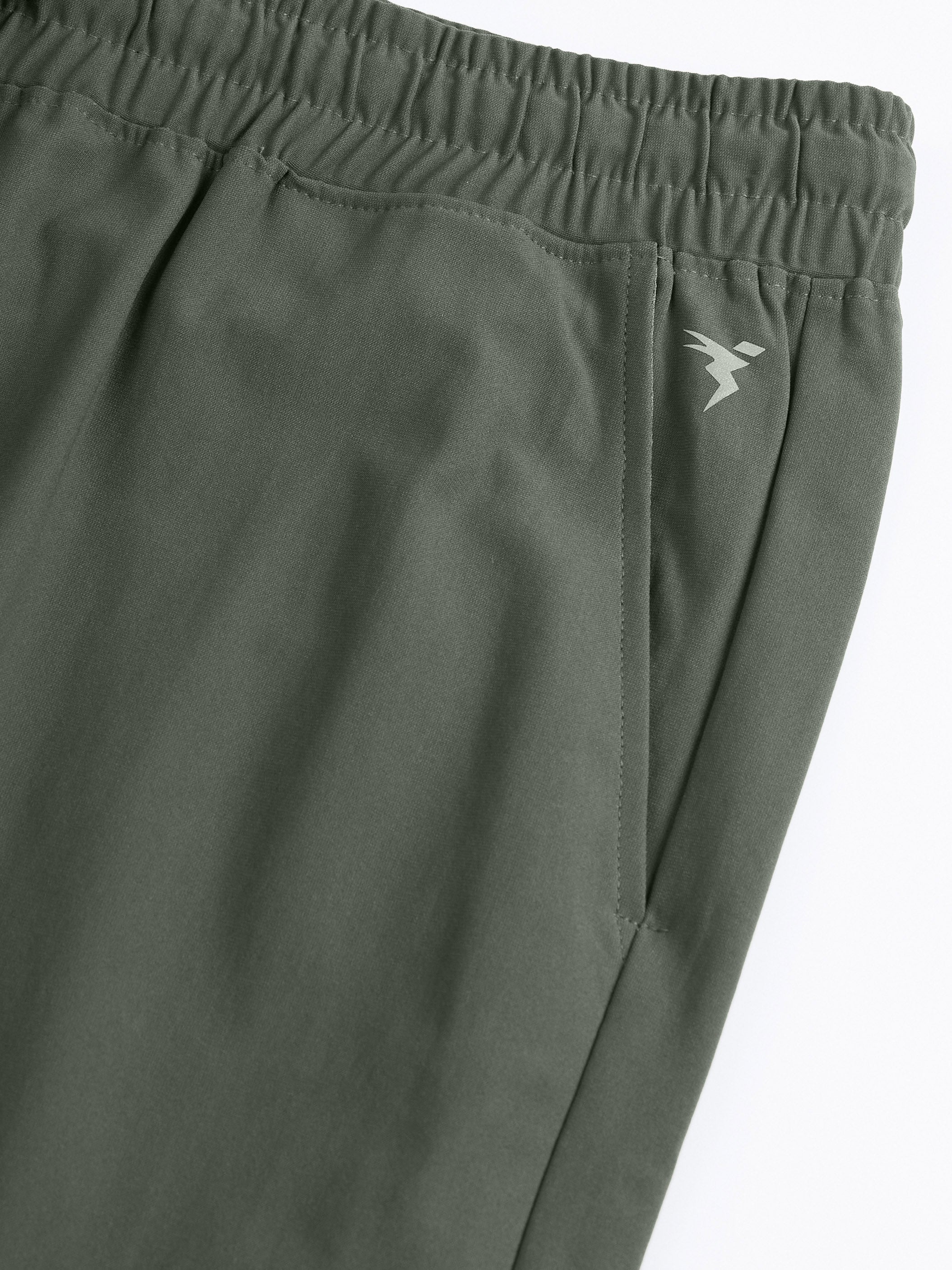 Men Solid Relax Fit Cargo Trackpants with DURACOOL+ - Image 8