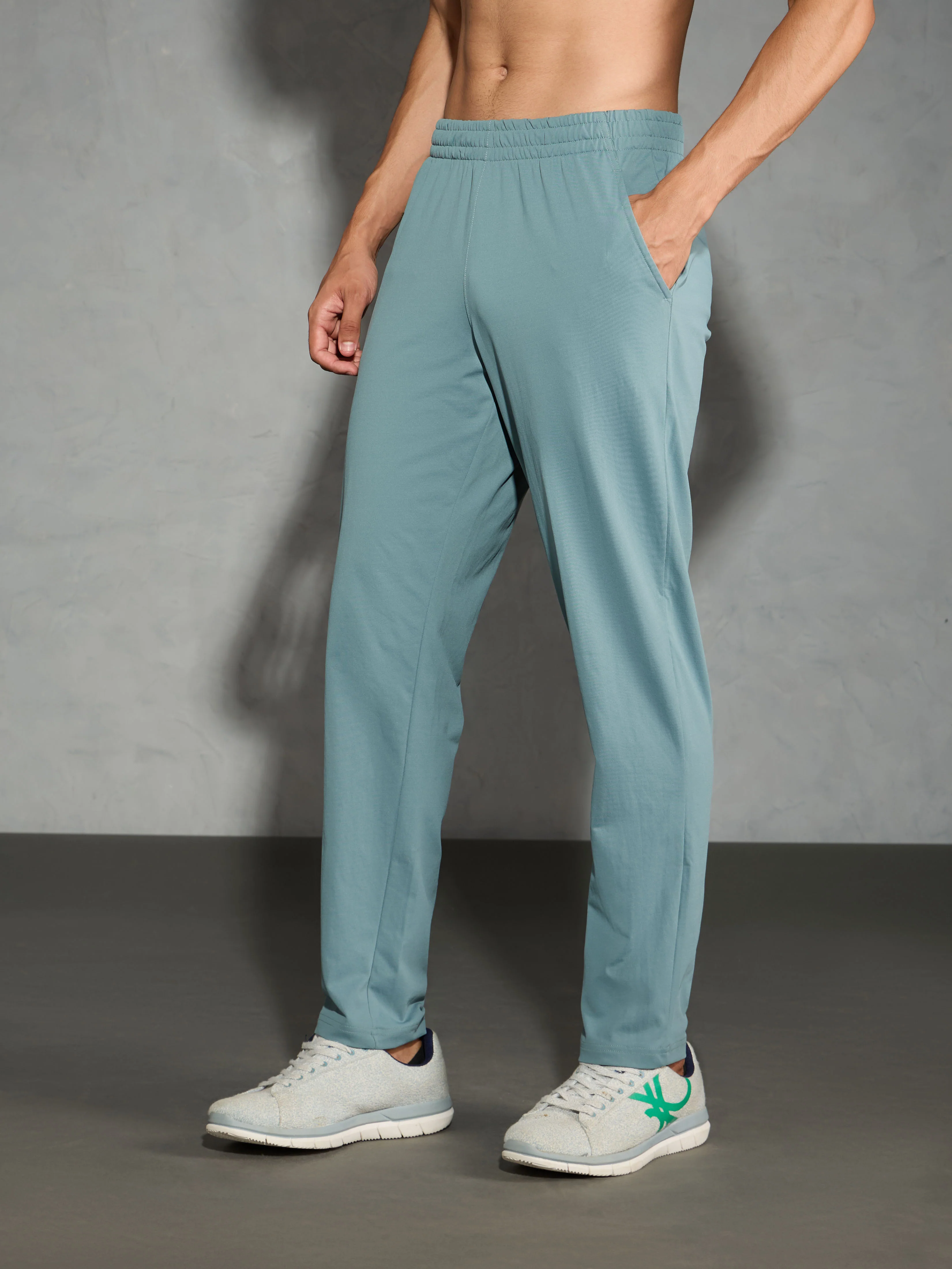 Men Solid Relax Fit Trackpants with ELASTO PLUS - Image 4