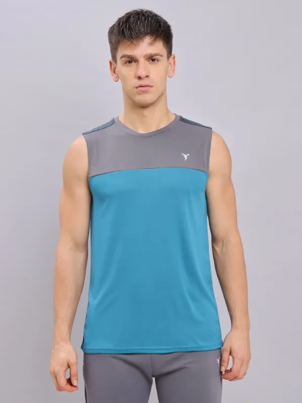 Men Colorblock Slim Fit Crew Neck Innerwear Vest with TECHNO COOL+