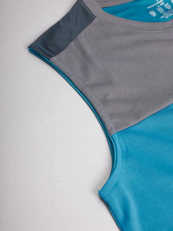 Men Colorblock Slim Fit Crew Neck Innerwear Vest with TECHNO COOL+ - Image 8