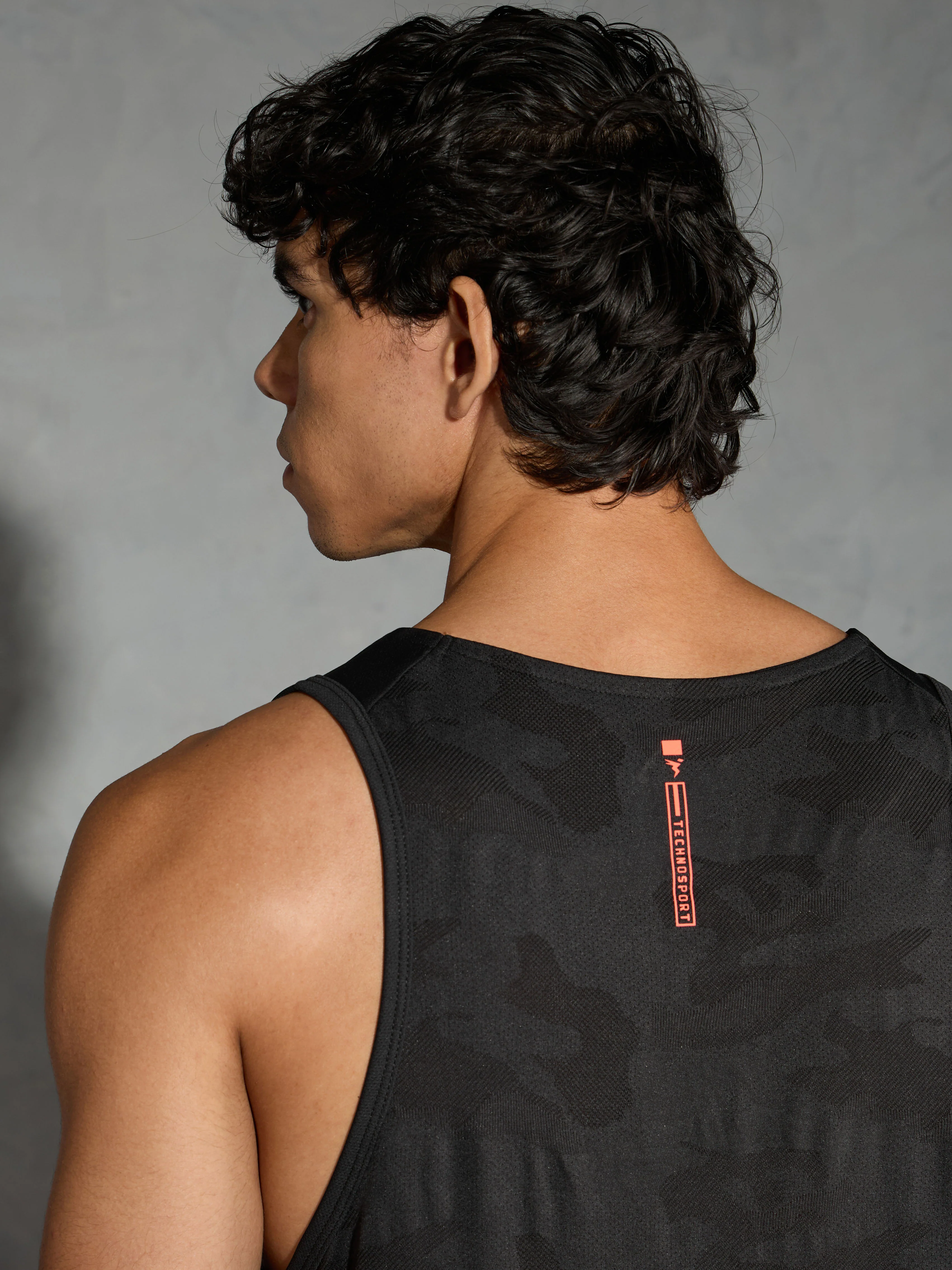 Men Colorblock Slim Fit Crew Neck Innerwear Vest with VENTMESH - Image 7
