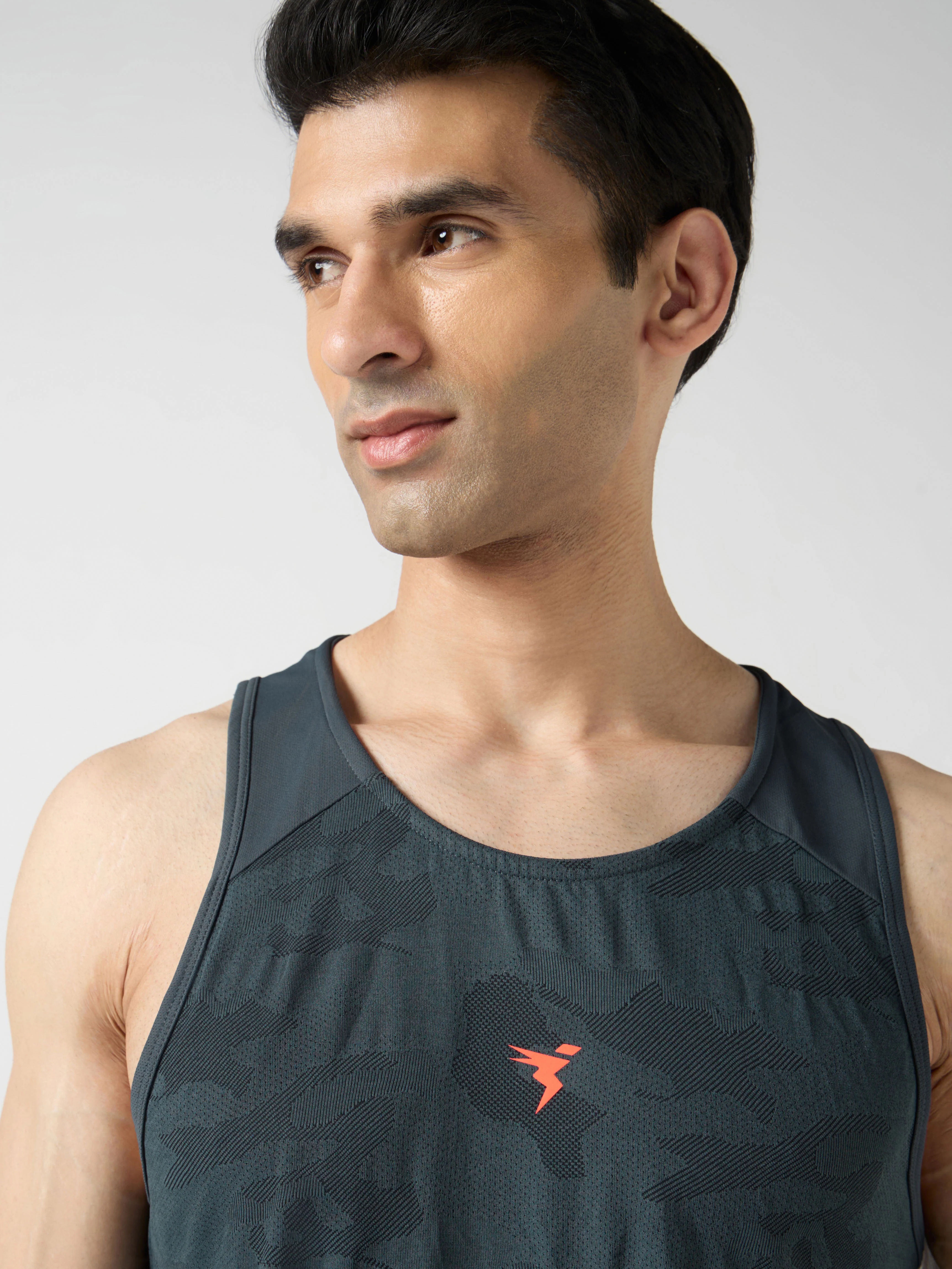 Men Colorblock Slim Fit Crew Neck Innerwear Vest with VENTMESH - Image 6