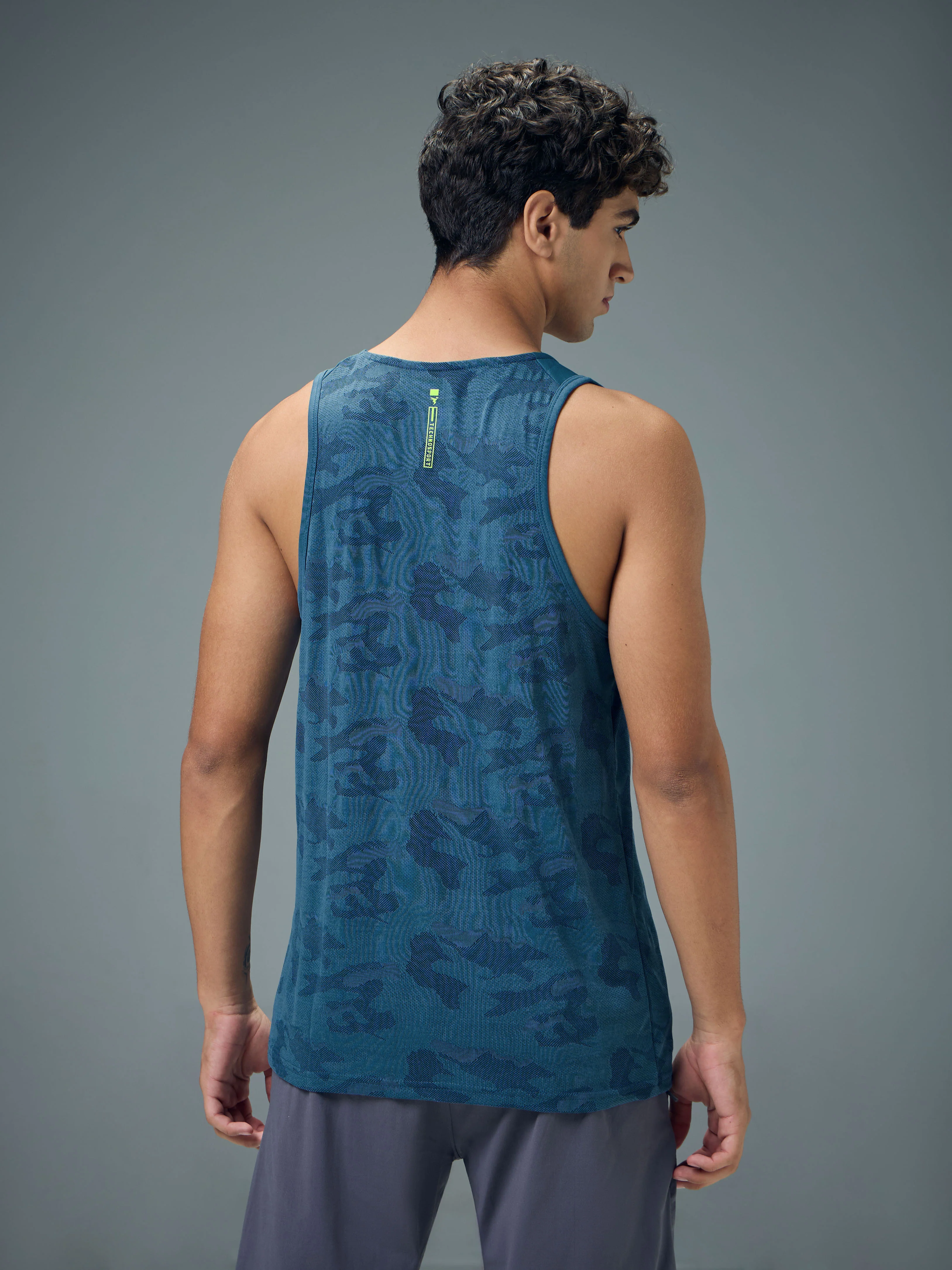 Men Colorblock Slim Fit Crew Neck Innerwear Vest with VENTMESH - Image 3