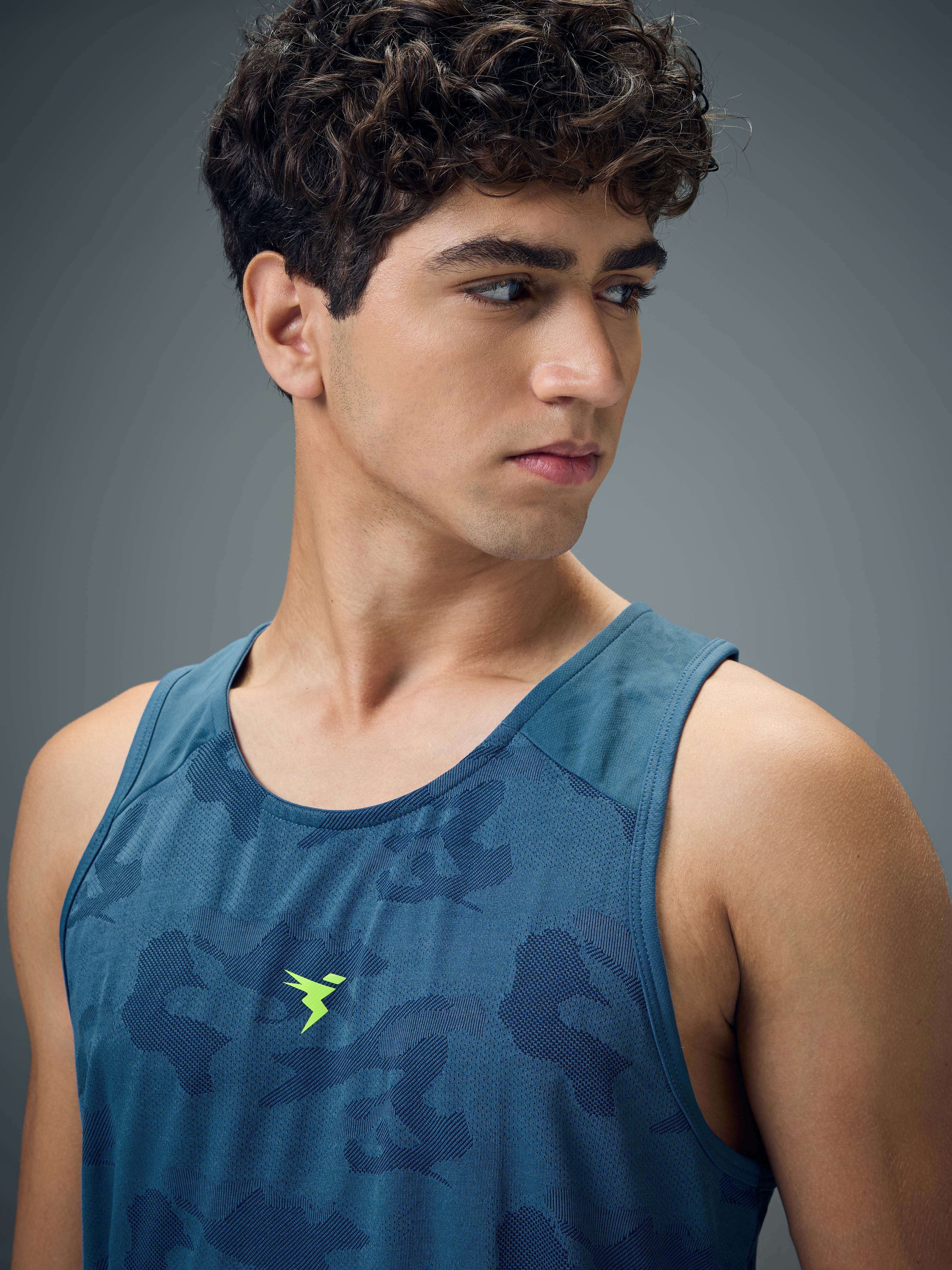 Men Colorblock Slim Fit Crew Neck Innerwear Vest with VENTMESH - Image 6