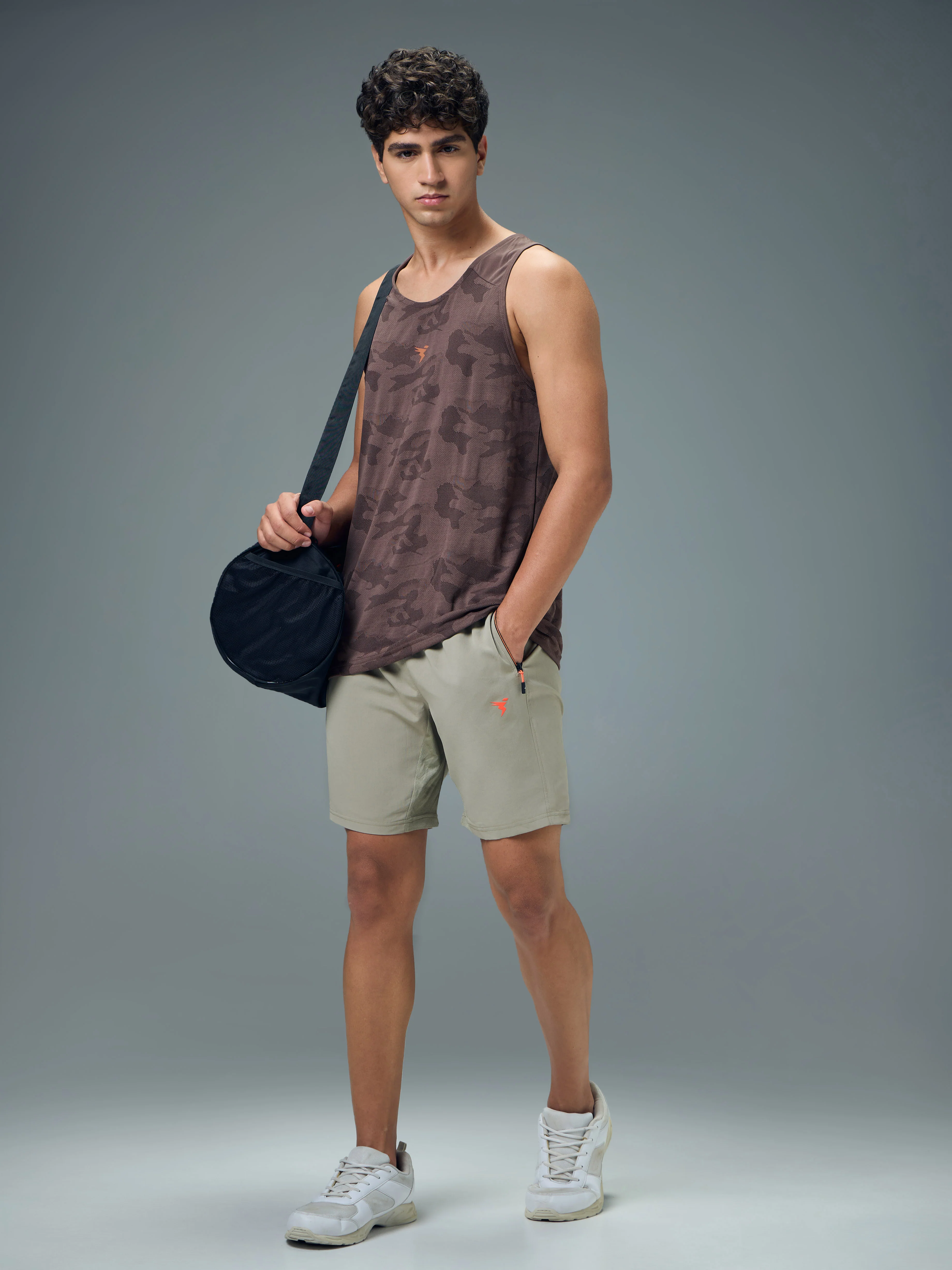 Men Colorblock Slim Fit Crew Neck Innerwear Vest with VENTMESH