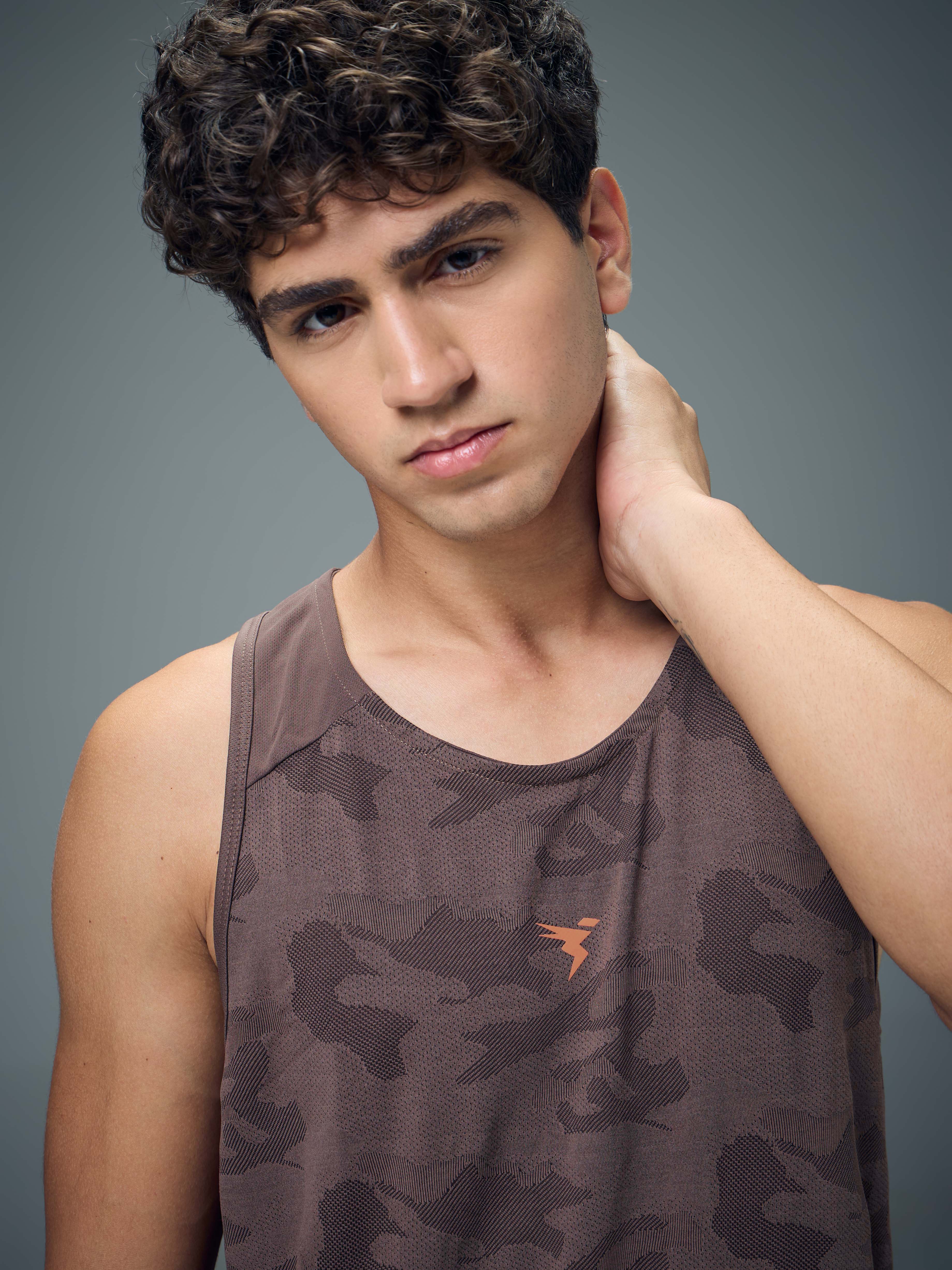 Men Colorblock Slim Fit Crew Neck Innerwear Vest with VENTMESH - Image 6