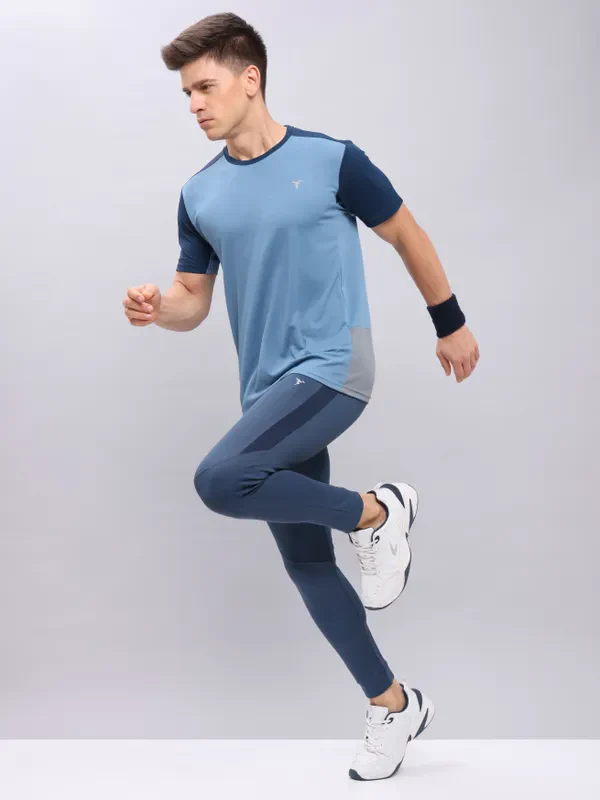 Men Colorblock Slim Fit Crew Neck T-shirt with TECHNO COOL+ - Image 2