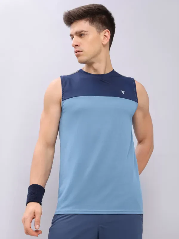 Men Colorblock Slim Fit Crew Neck Innerwear Vest with TECHNO COOL+ - Image 6