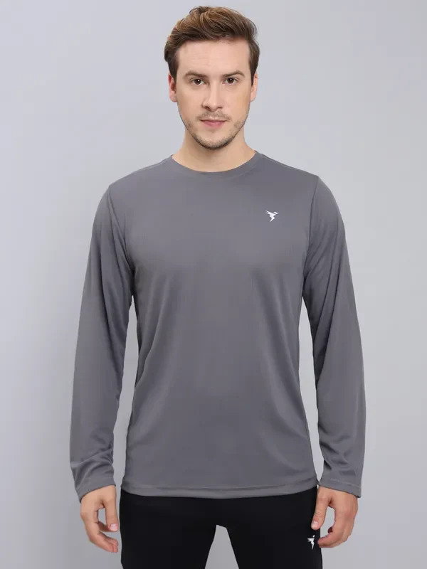 Men Solid Slim Fit Crew Neck T-shirt with TECHNO COOL+ - Image 2