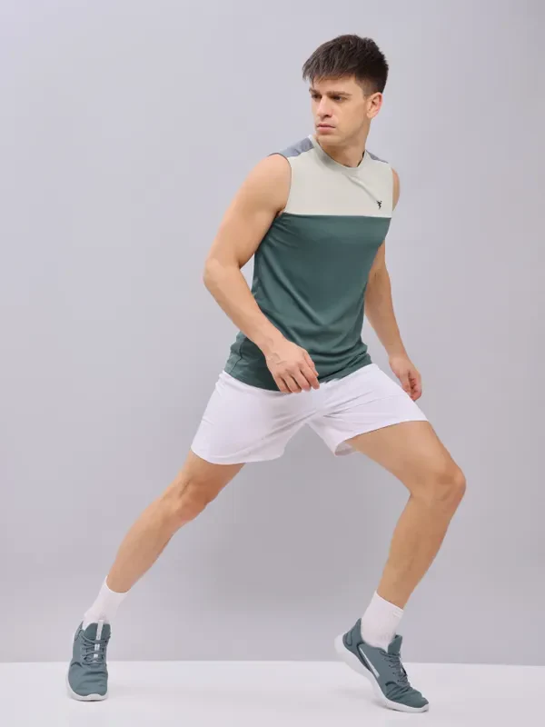 Men Colorblock Slim Fit Crew Neck Innerwear Vest with TECHNO COOL+ - Image 2