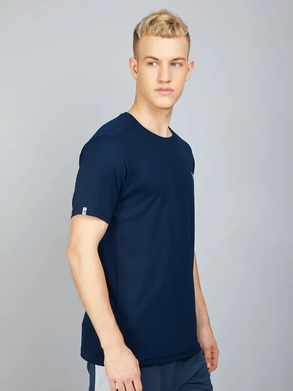 Men Solid Slim Fit Crew Neck T-shirt with TECHNO COOL+ - Image 4