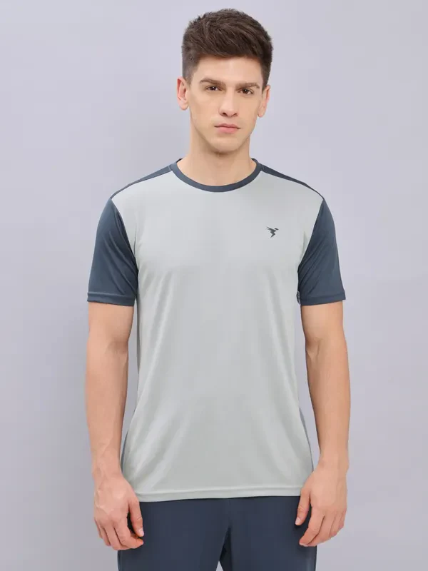 Men Colorblock Slim Fit Crew Neck T-shirt with TECHNO COOL+