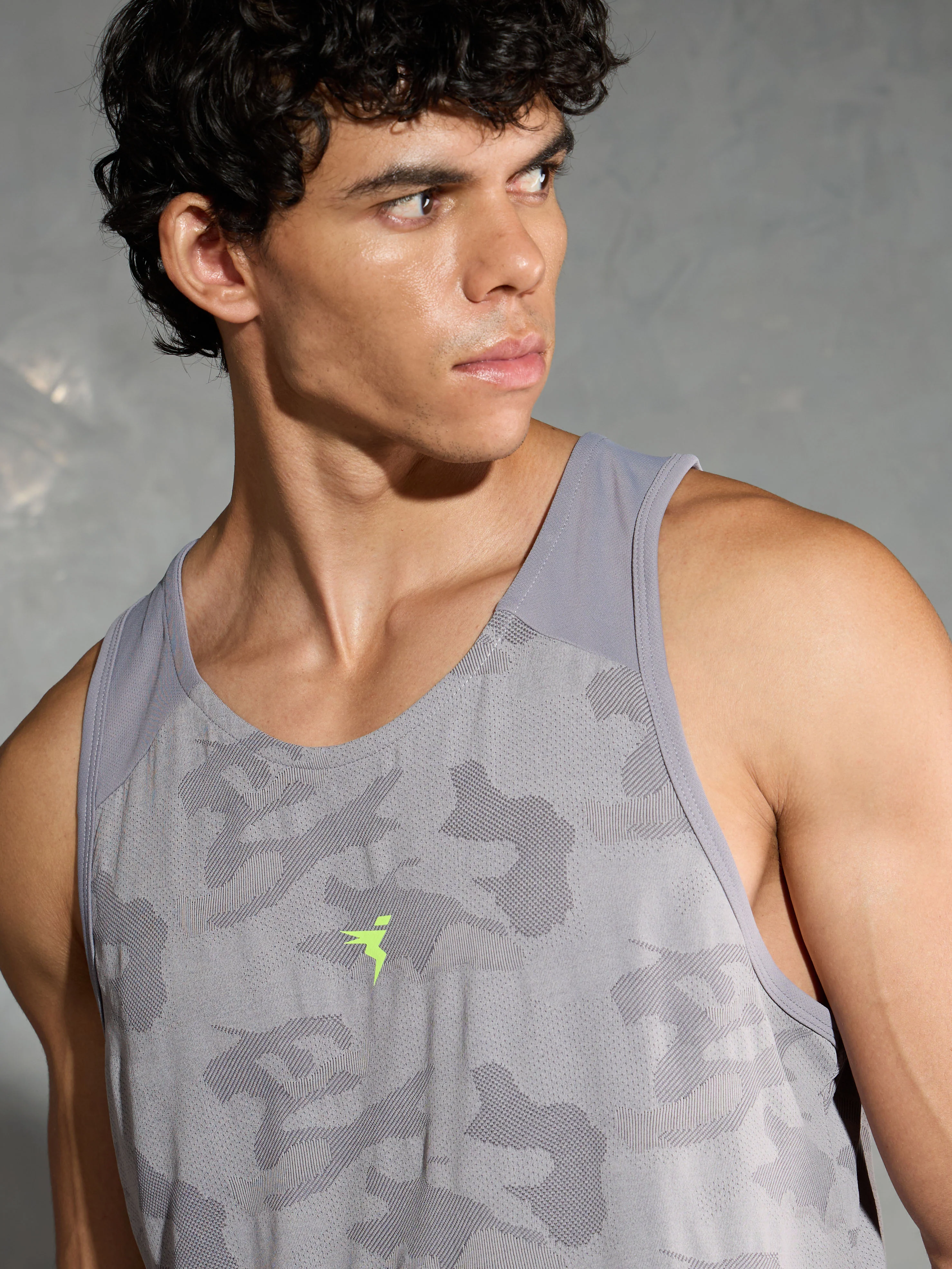 Men Colorblock Slim Fit Crew Neck Innerwear Vest with VENTMESH - Image 6