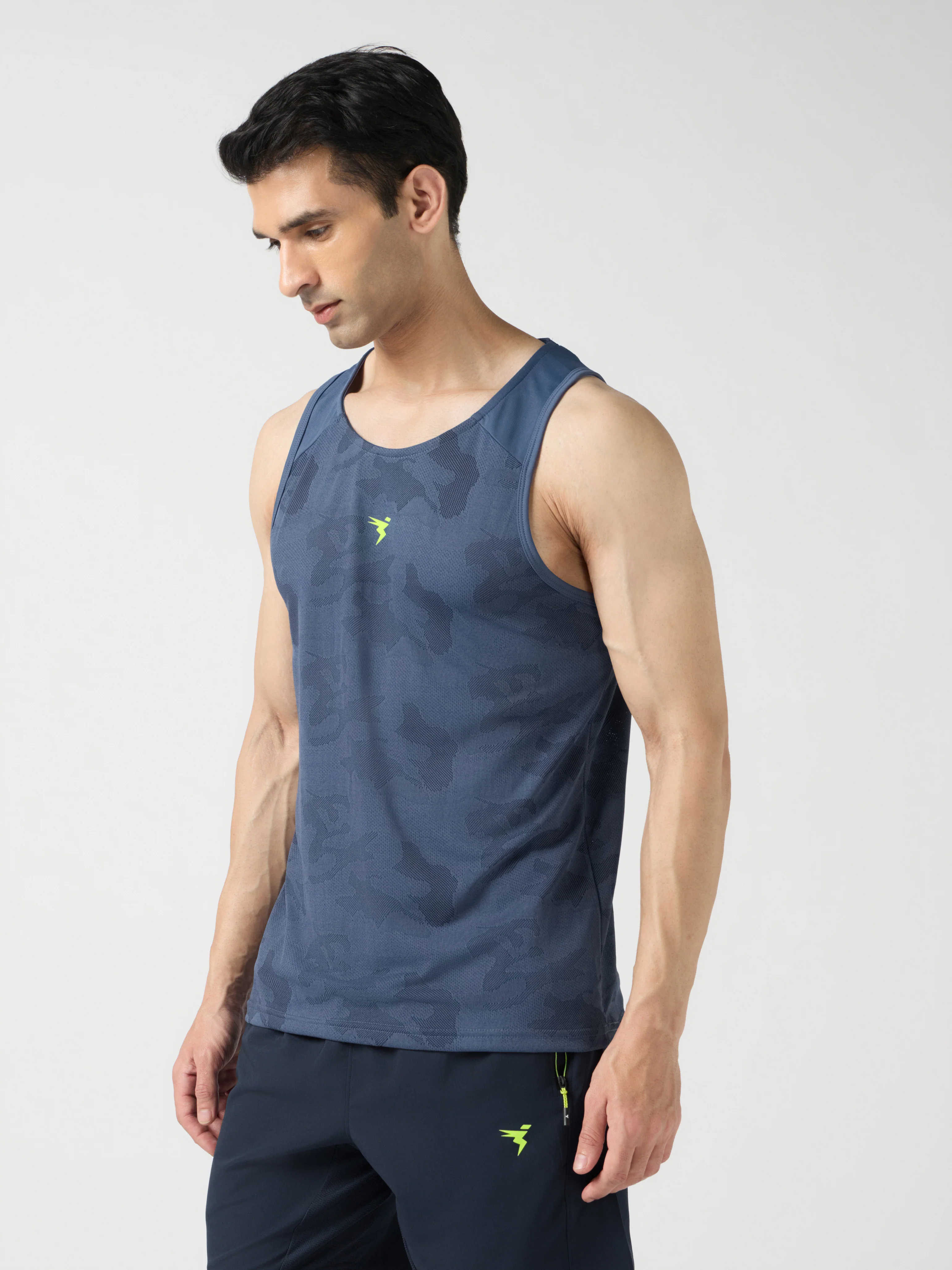 Men Colorblock Slim Fit Crew Neck Innerwear Vest with VENTMESH - Image 4