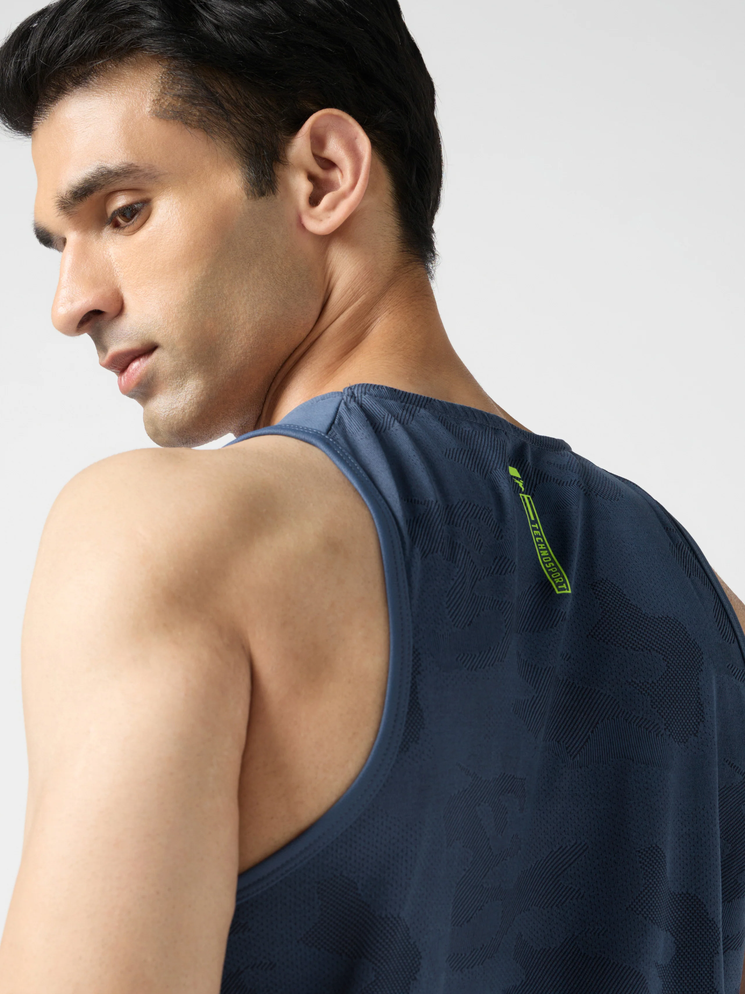 Men Colorblock Slim Fit Crew Neck Innerwear Vest with VENTMESH - Image 7