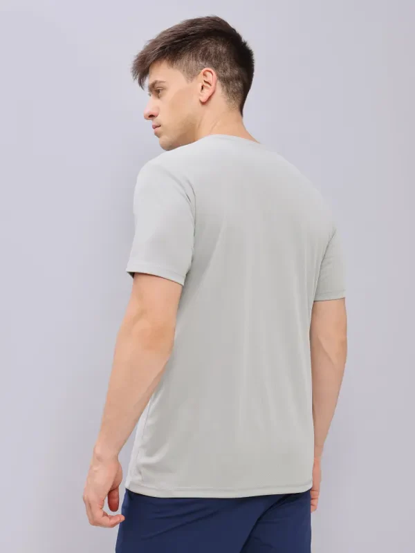 Men Solid Slim Fit Crew Neck T-shirt with TECHNO COOL+ - Image 3