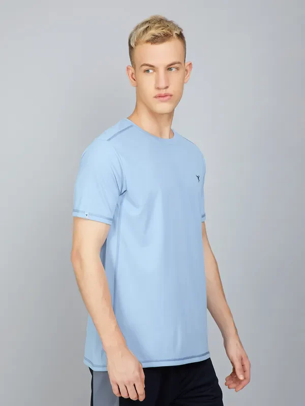 Men Solid Slim Fit Crew Neck T-shirt with TECHNO COOL+ - Image 5