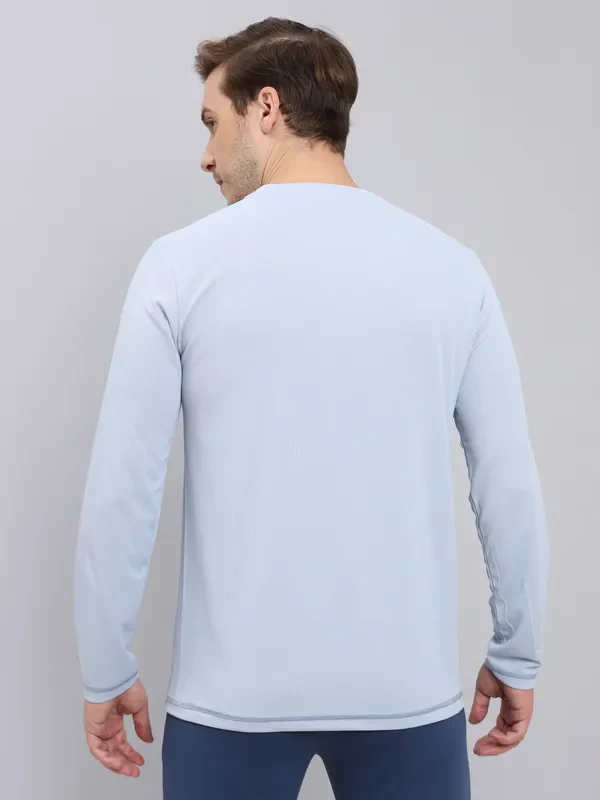 Men Solid Slim Fit Crew Neck T-shirt with TECHNO COOL+ - Image 3