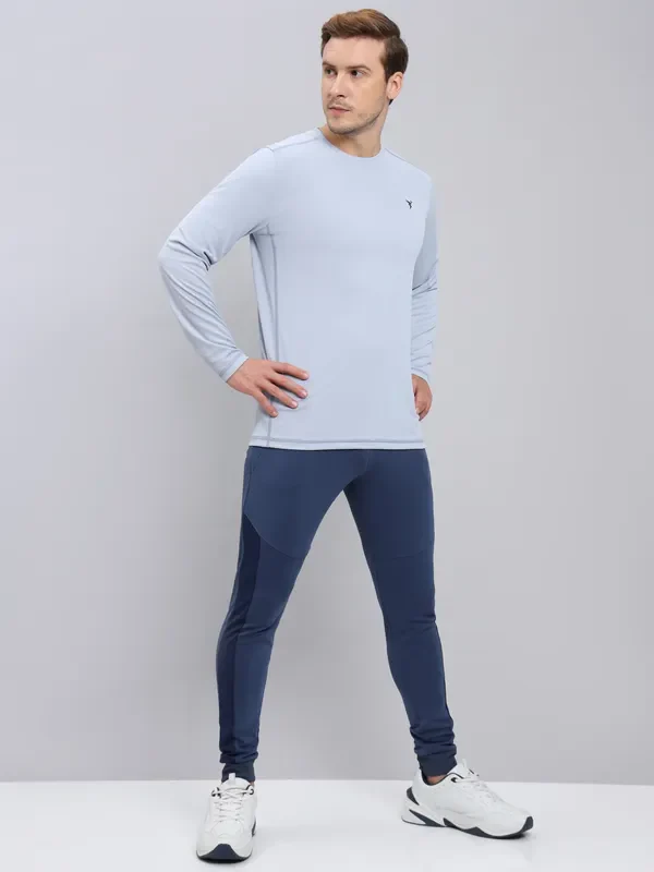 Men Solid Slim Fit Crew Neck T-shirt with TECHNO COOL+ - Image 5