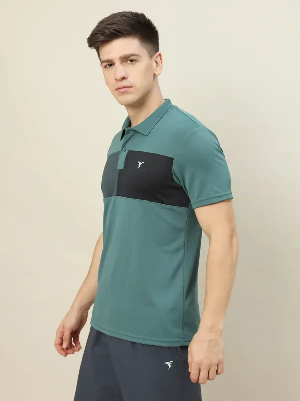Men Colorblock Slim Fit Polo T-shirt with TECHNO COOL+ - Image 4