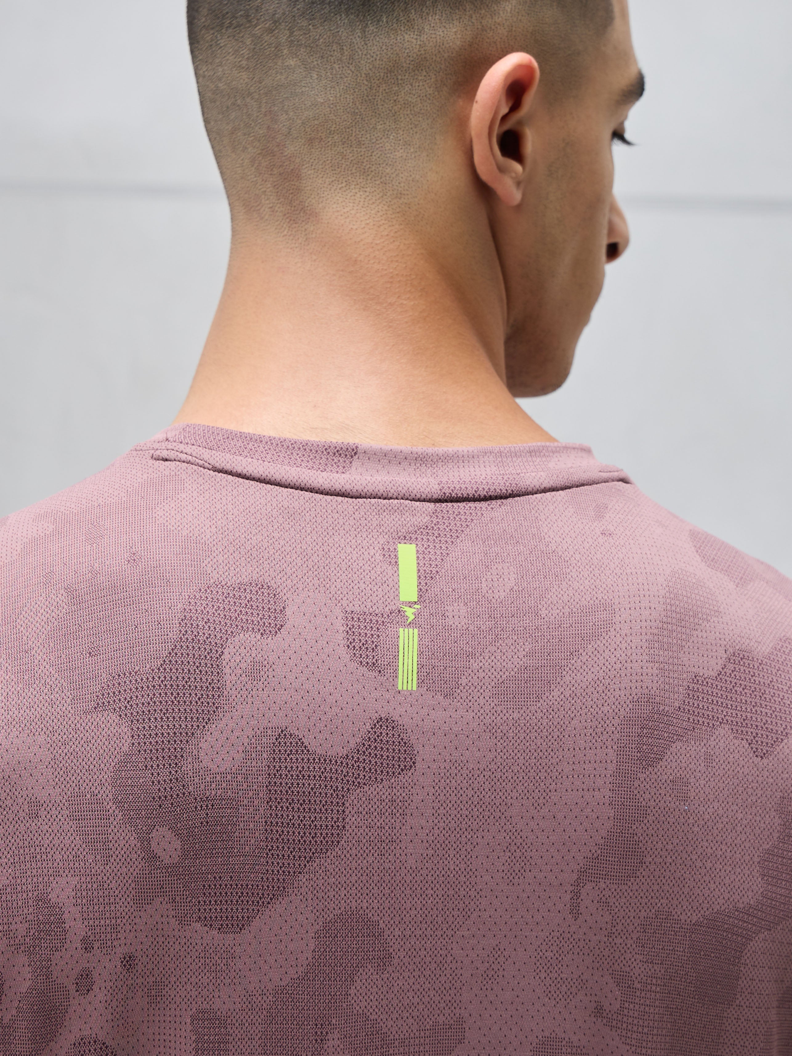 Men Jacquard Slim Fit Crew Neck T-shirt with DOUBLE COOL - Image 7