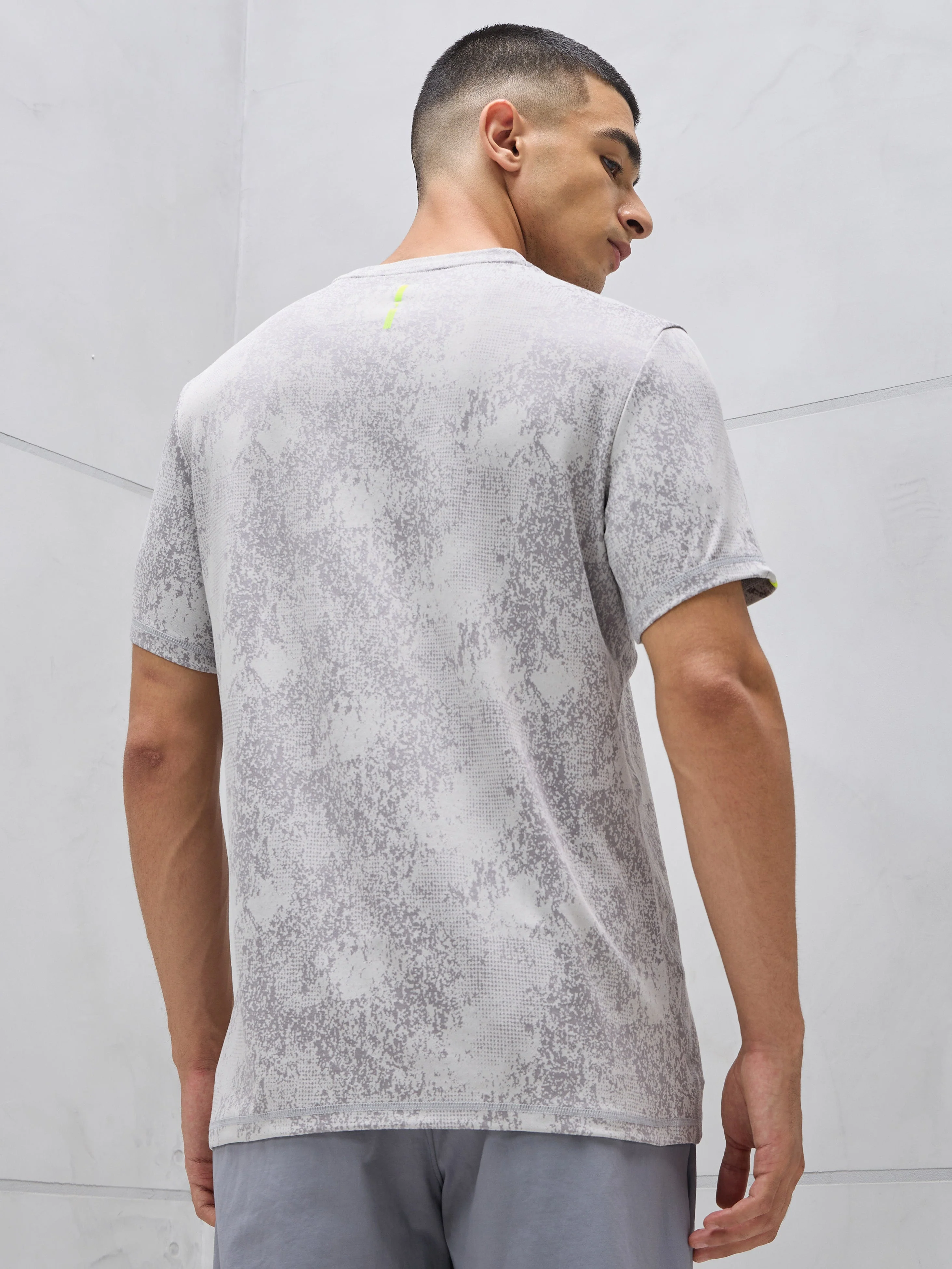 Men Jacquard Slim Fit Crew Neck T-shirt with DOUBLE COOL - Image 2