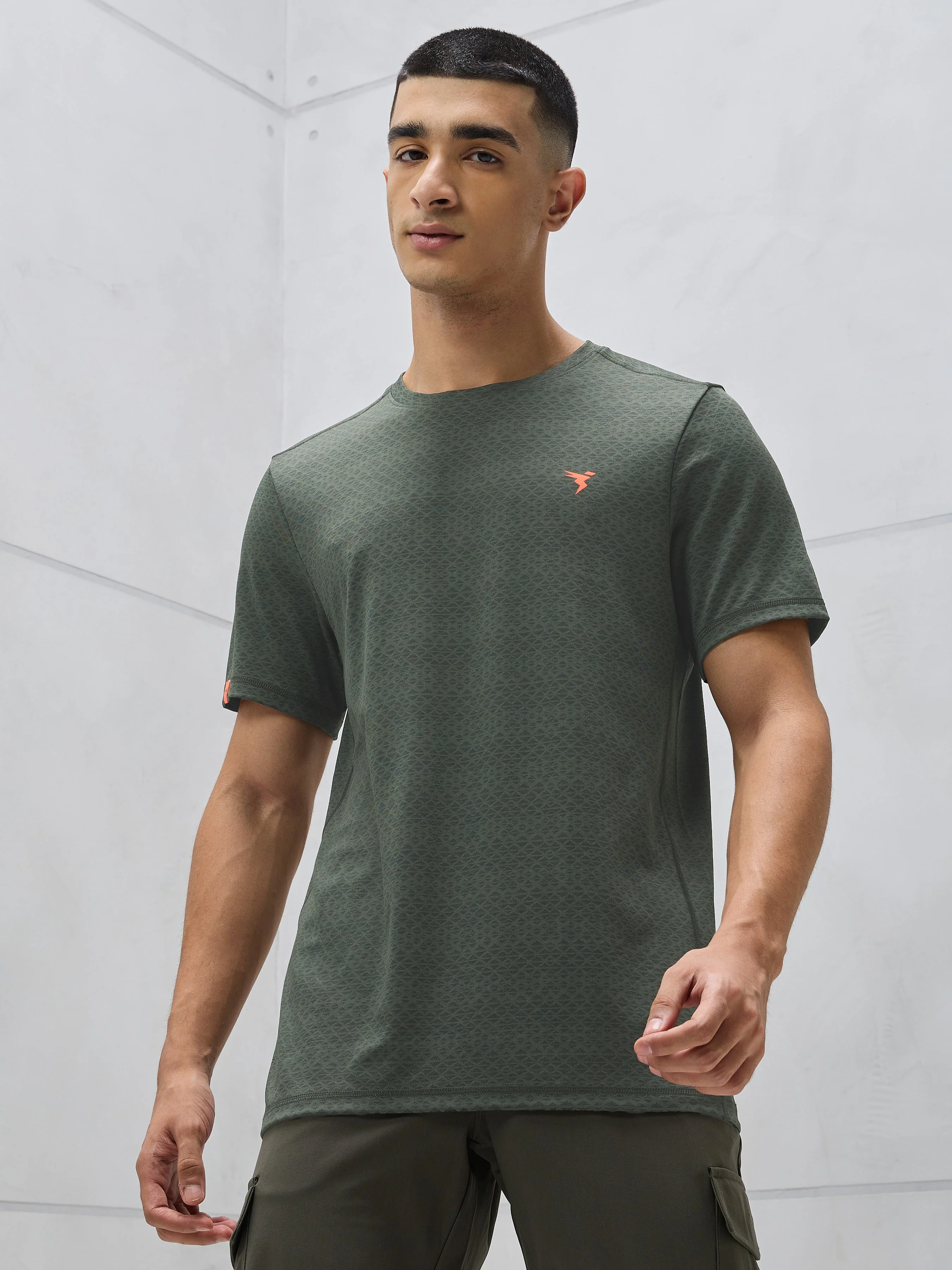 Men Jacquard Slim Fit Crew Neck T-shirt with DOUBLE COOL - Image 3
