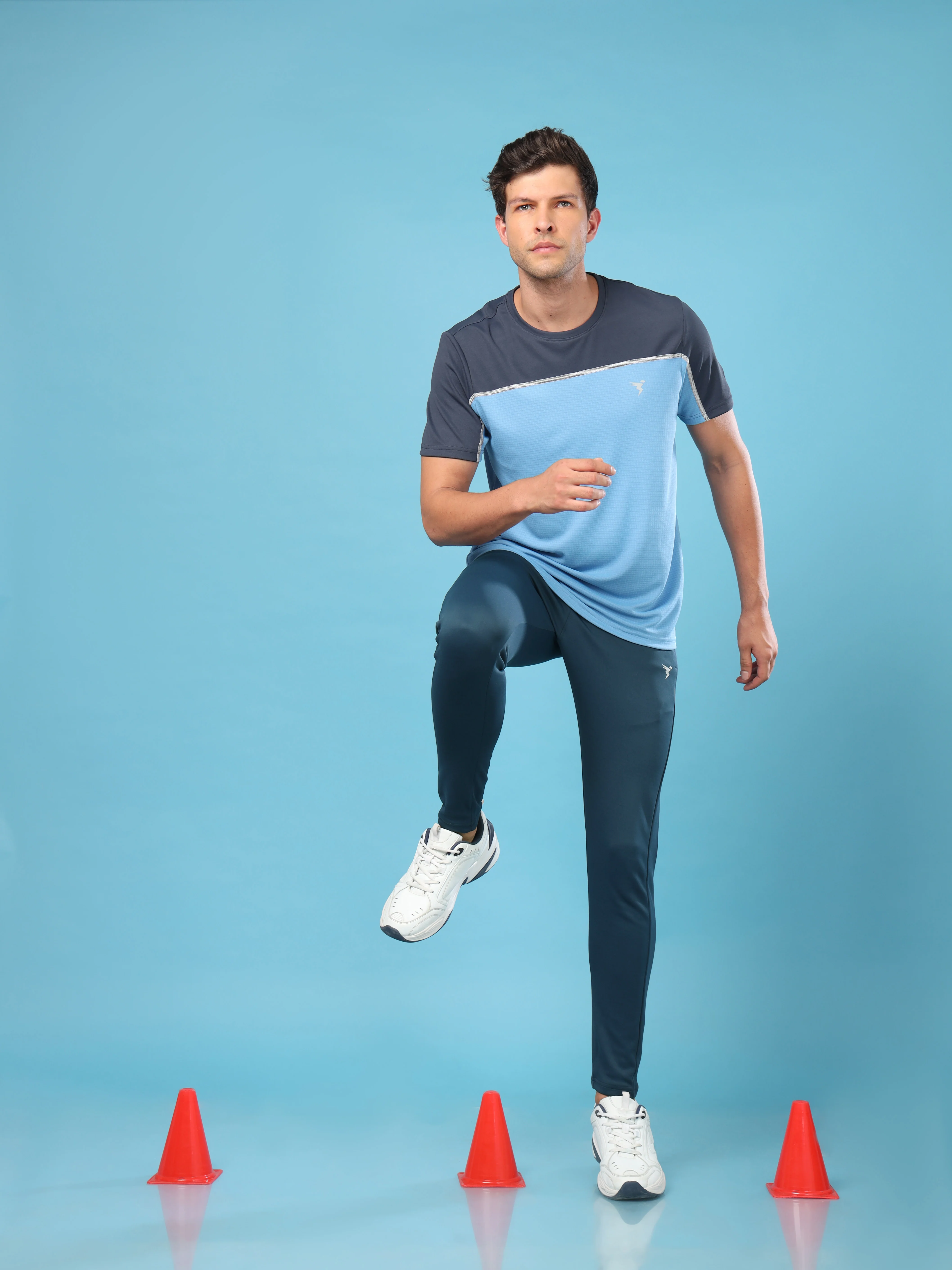 Men Solid Slim Fit Trackpants with ELASTO PLUS - Image 4