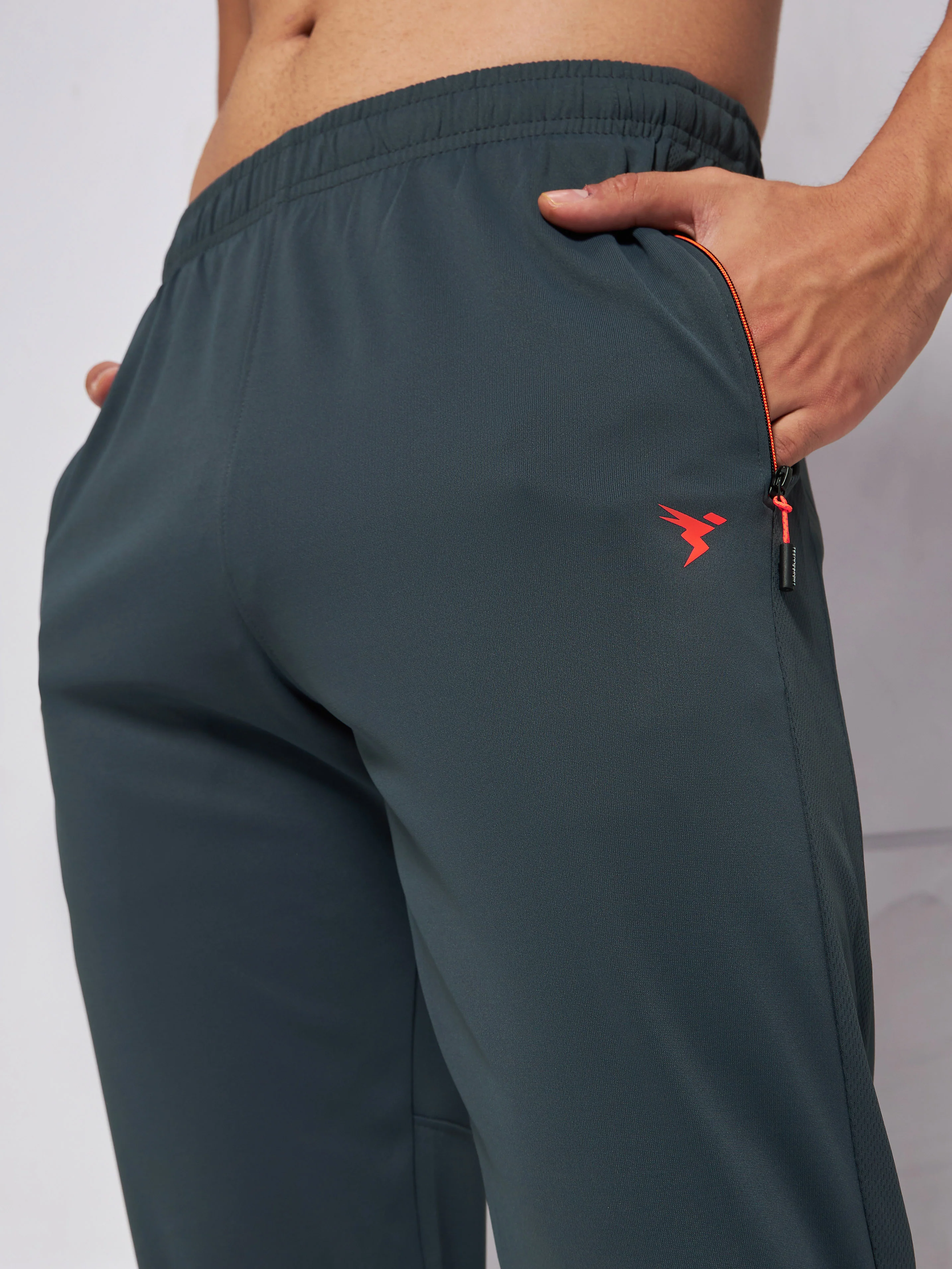 Men Solid Slim Fit Trackpants with TECHNO DRY - Image 7
